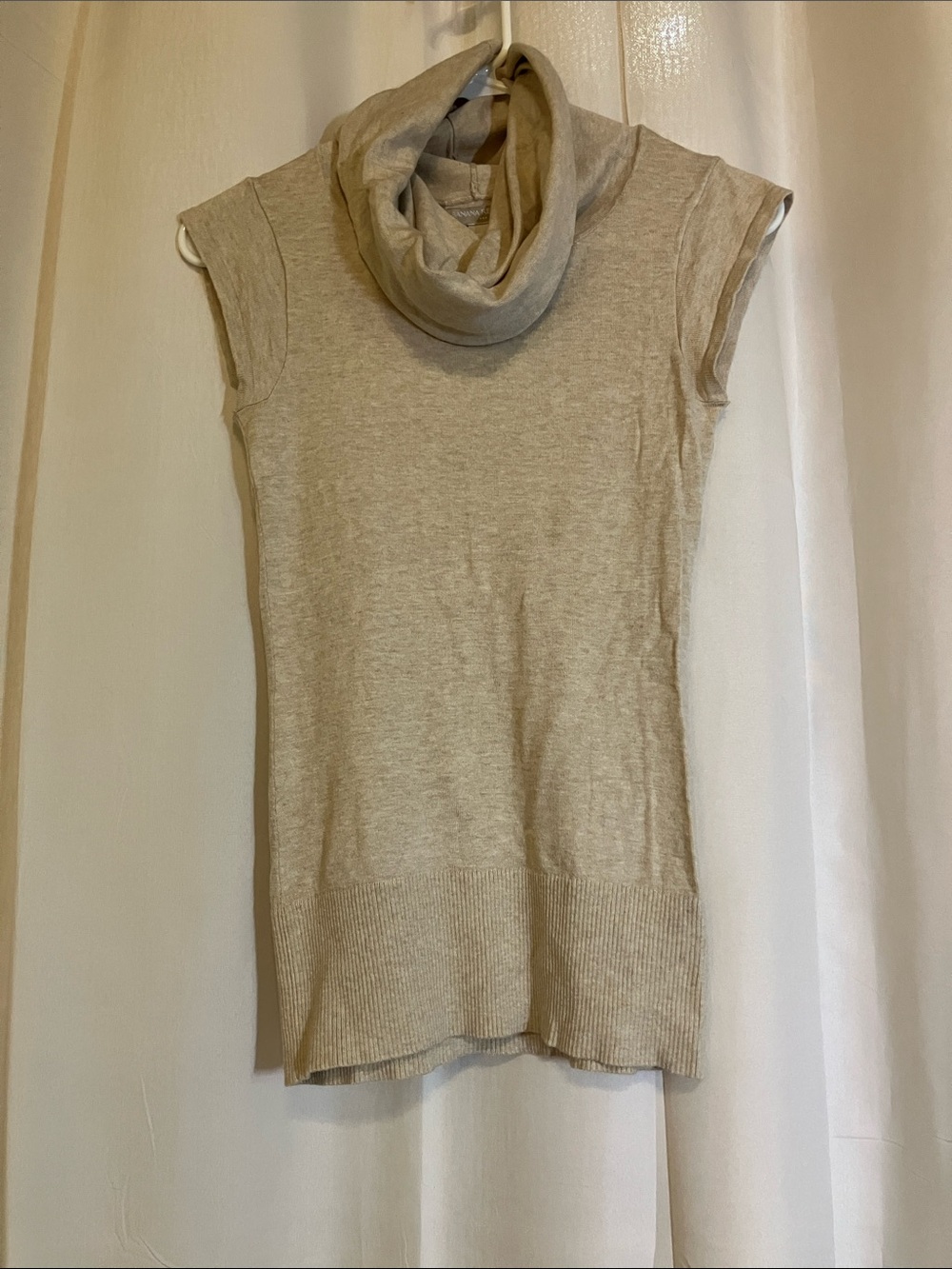 Banana Republic Sleeveless Cowl Neck Sweater. Light Taupe